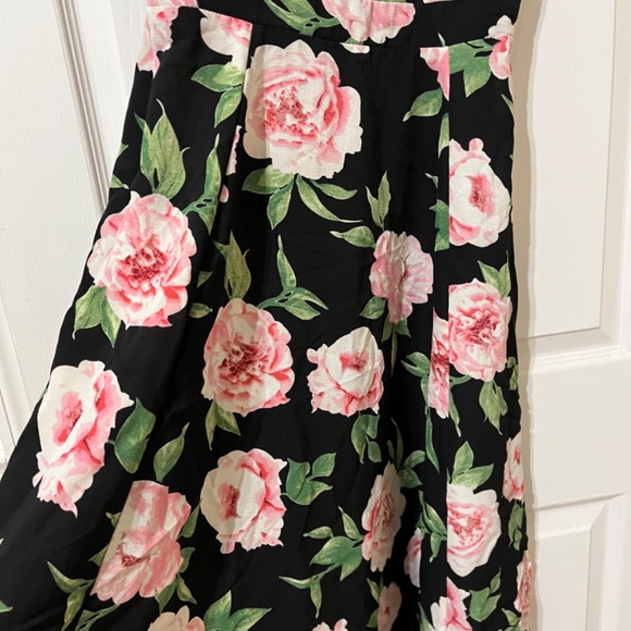 Rose black dress - Picture 4 of 11